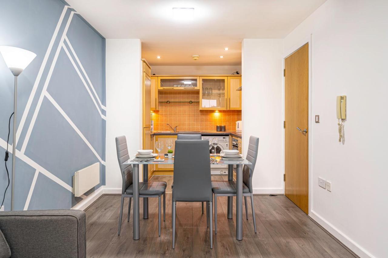 Jkg Property Solutions Presents Cosy City Apartment Coventry Exterior photo